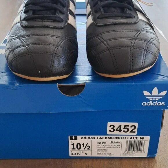 Adidas Taekwondo Lace Shoes - Core Black / Cloud White / Gum - Size: Women 10.5 - Picture 3 of 10